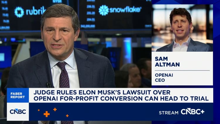 Musk, OpenAI lawyers trade barbs as lawsuit heads to trial