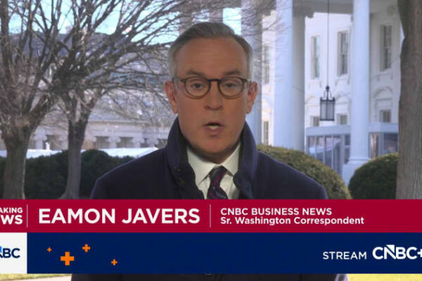 Greenspan, Bernanke, Yellen and other past officials say Trump using ‘prosecutorial attacks’ to undermine Fed