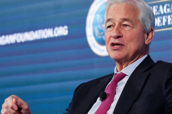 Trumpt threatens to sue JPMorgan Chase for ‘debanking’ him