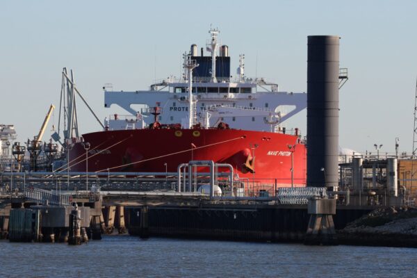 U.S. getting 30% higher price for Venezuela oil says energy chief