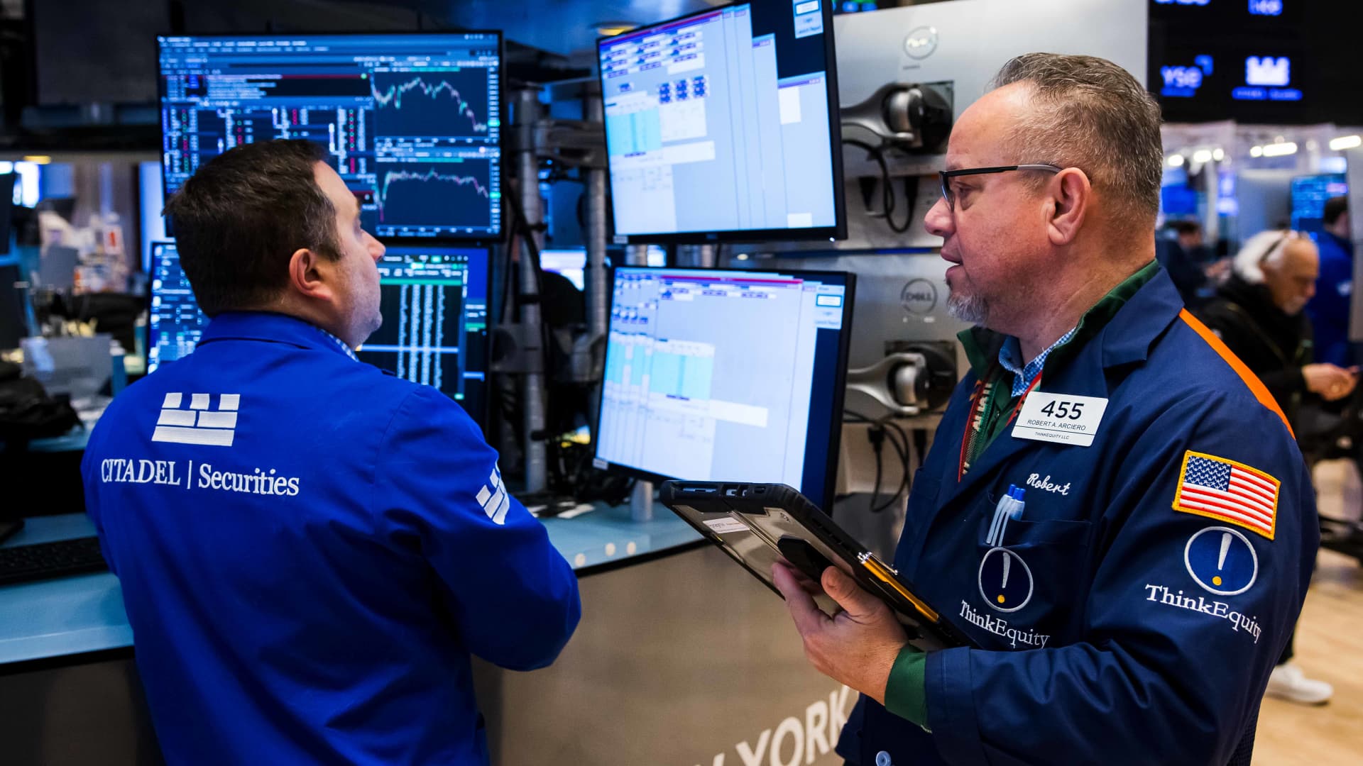 Tech stocks lead Wall Street sell-off as tensions over Greenland escalate