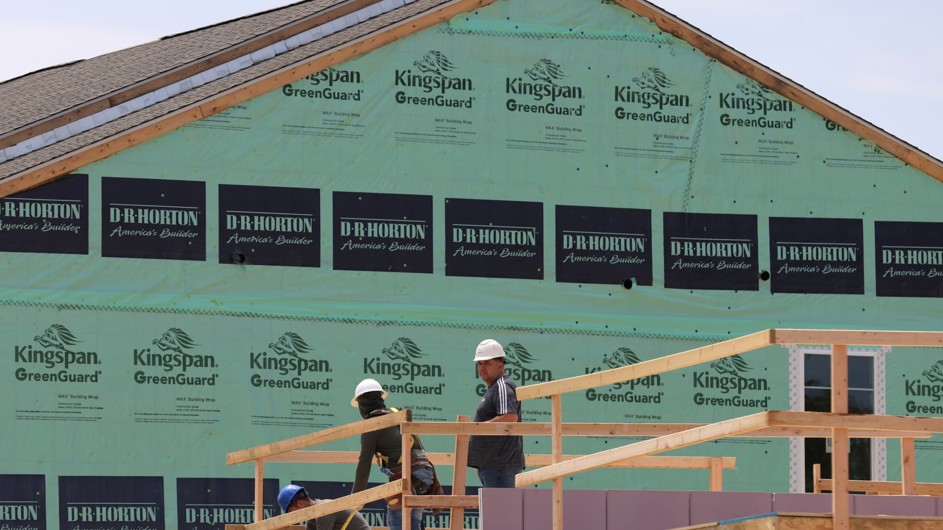 These stocks reporting earnings next week have a history of beating expectations