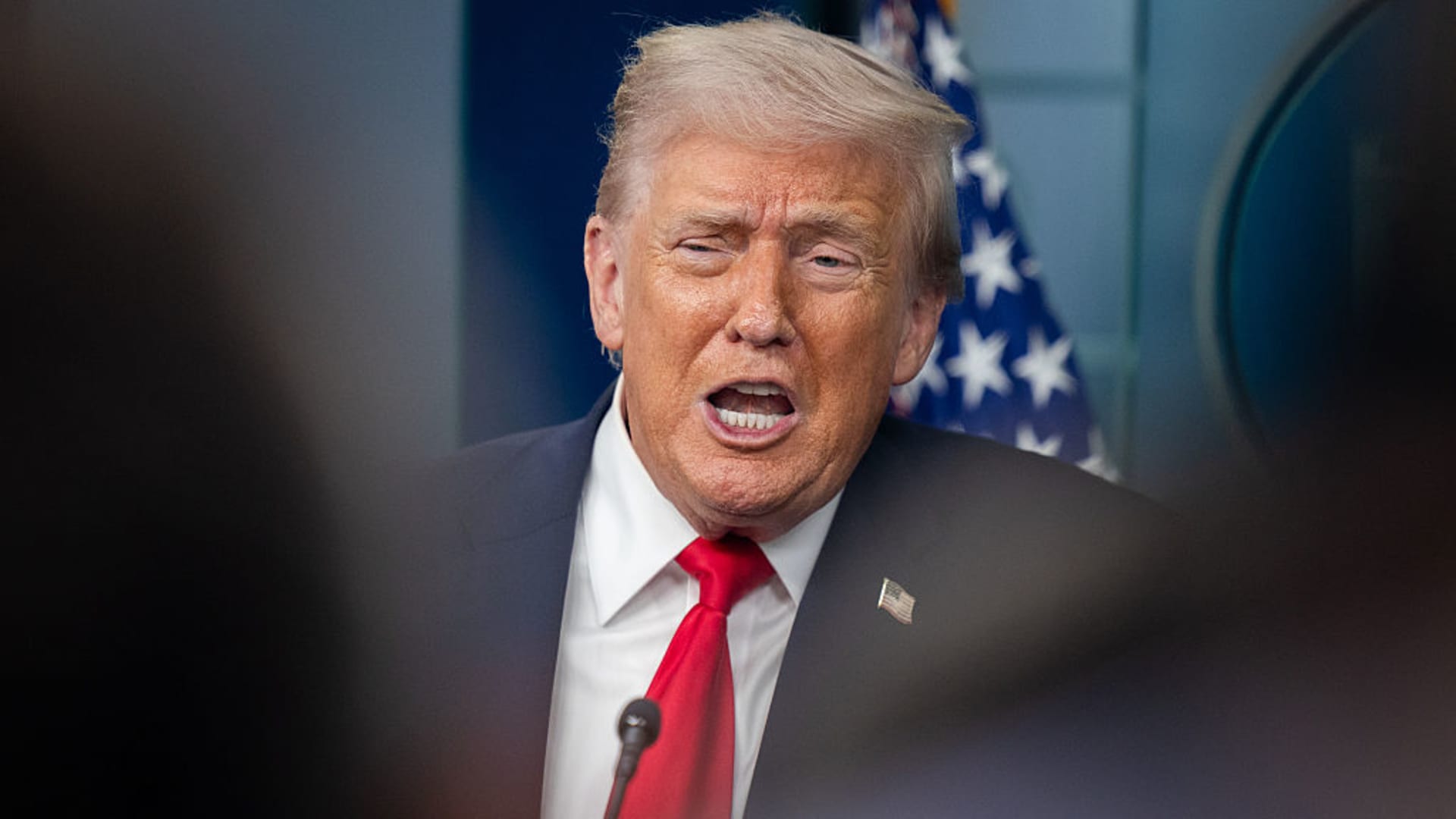 Trump signs order to restrict Wall Street firms from buying single-family homes