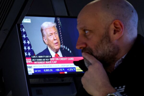 S&P 500 ends volatile trading week off a fraction