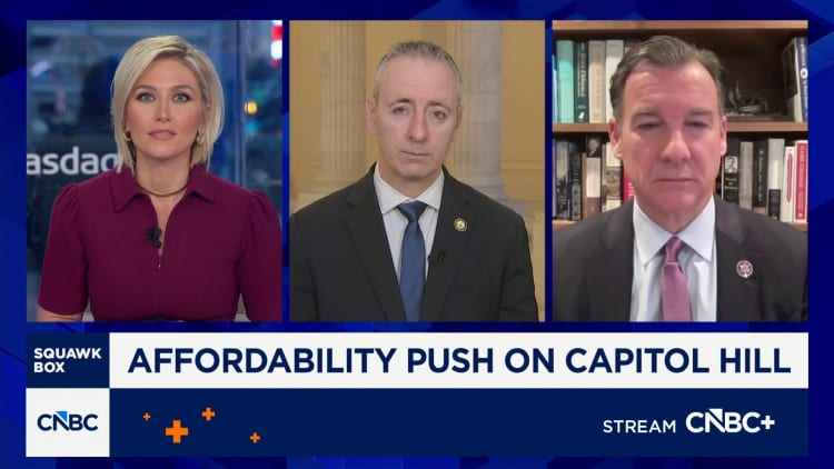 CFPB finds record-high student loan complaints, but omits details