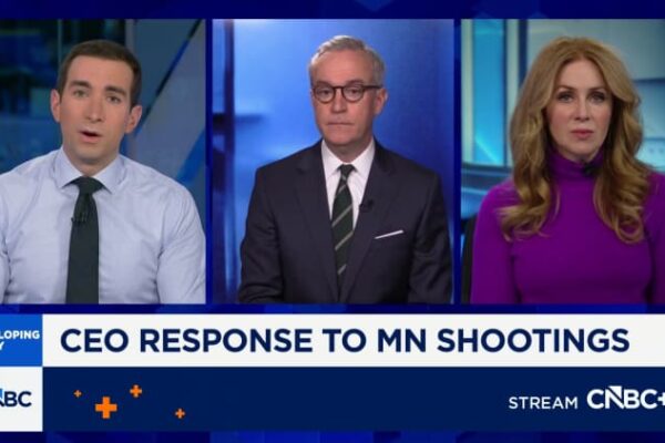 ICE presence threatens small business in Minneapolis and Minnesota, some owners say