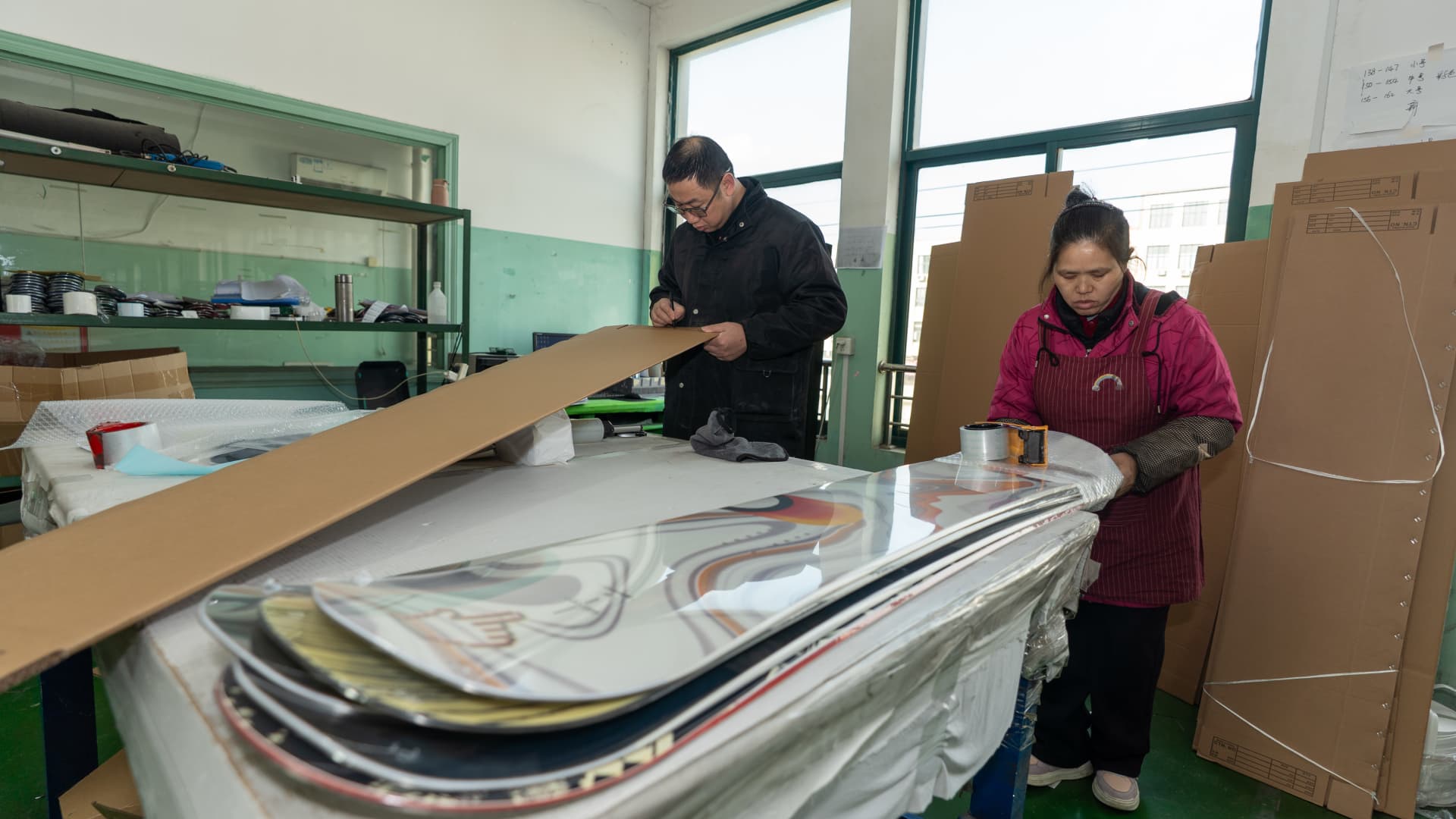 China’s industrial profits edge up in 2025, reversing three years of declines as Beijing curbs price wars