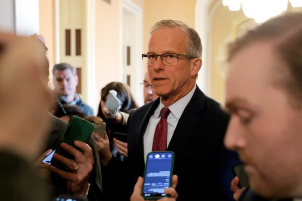 Government shutdown: Republicans mull escape hatch