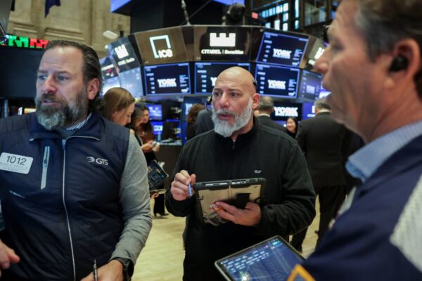 Earnings, jobs loom large next week for a discerning stock market