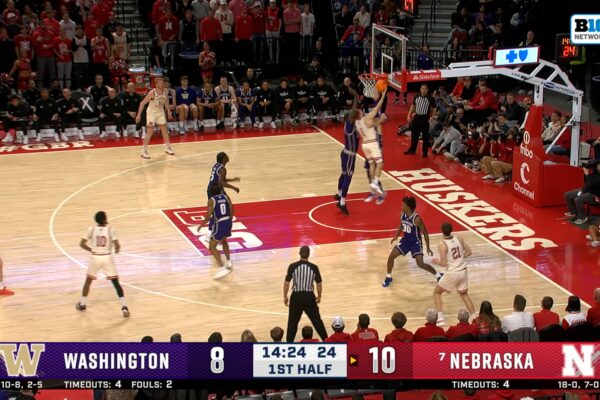 Sam Hoiberg finishes tough lay-up, extending No. 7 Nebraska's lead over Washington