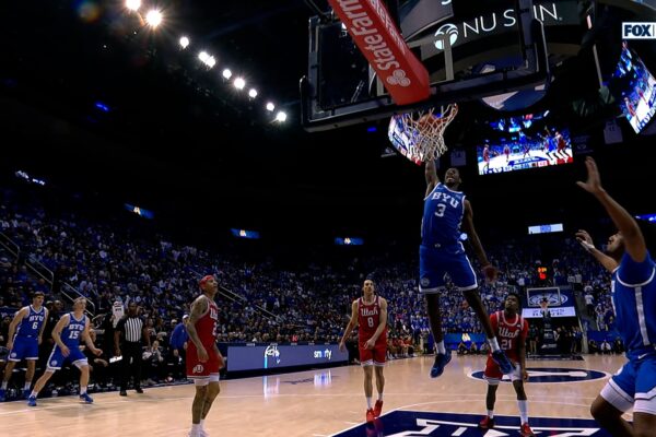 BYU’s AJ Dybansta throws down thunderous slam dunk to cap off 43-point night against Utah