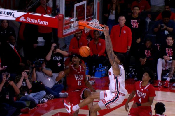 Houston' Kingston Flemings Finds Chris Cenac Jr., Who Finishes with a Powerful Dunk vs Texas Tech