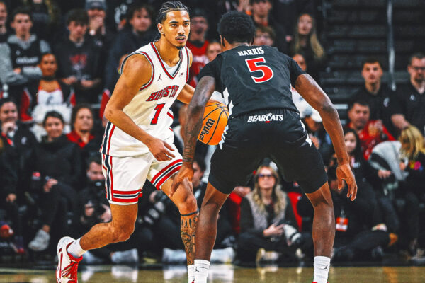 Milos Uzan, No. 8 Houston Rally in 2nd Half to Beat Cincinnati in Big 12 Opener