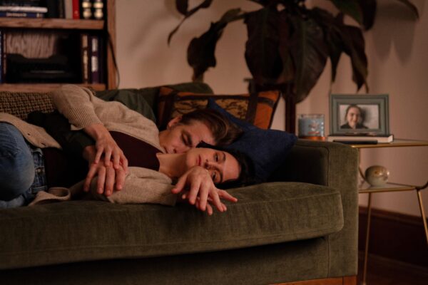 Sundance first look: Chris Pine and Jenny Slate in the delicate romantic drama ‘Carousel’