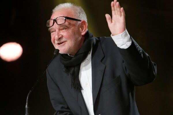 Hungarian director Béla Tarr, known for darkly comic films, dies at 70