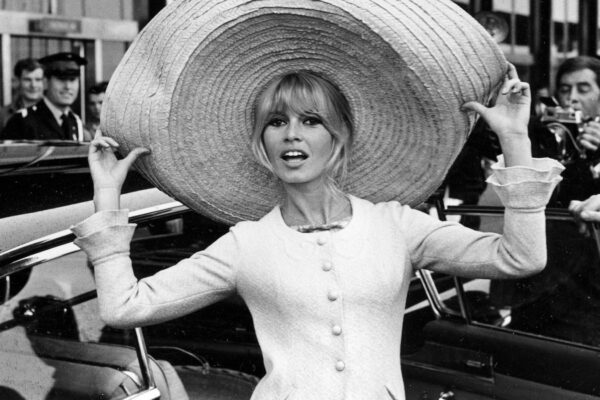 Saint-Tropez bids adieu to Brigitte Bardot with a funeral and public homage