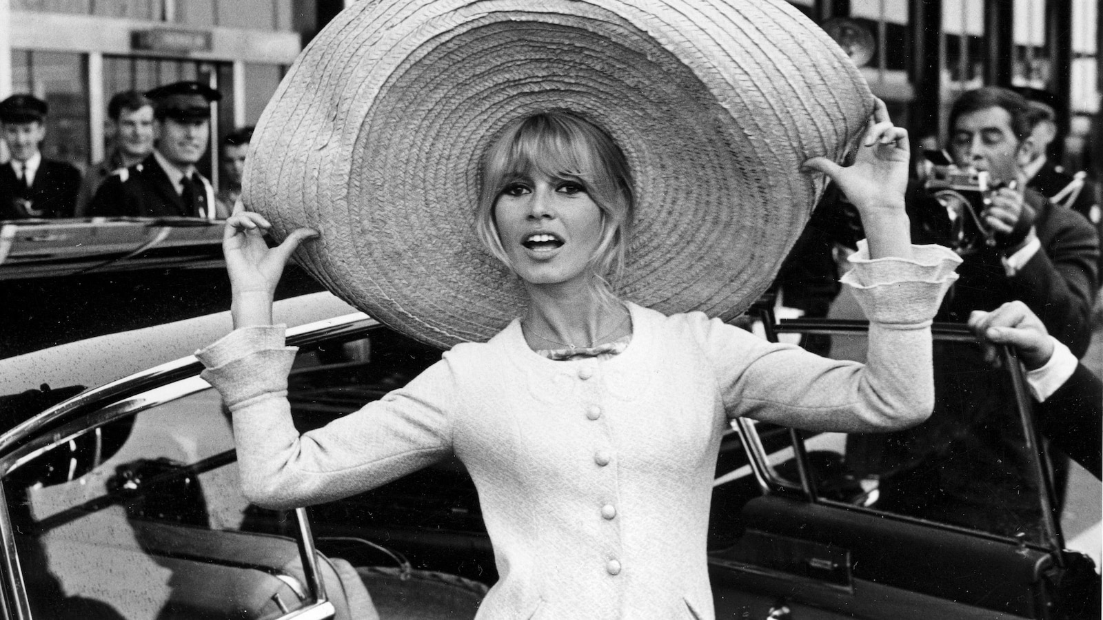 Saint-Tropez bids adieu to Brigitte Bardot with a funeral and public homage
