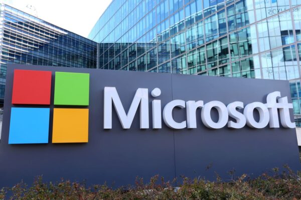 Software stocks are selling off, but this big name may be worth another look, charts show