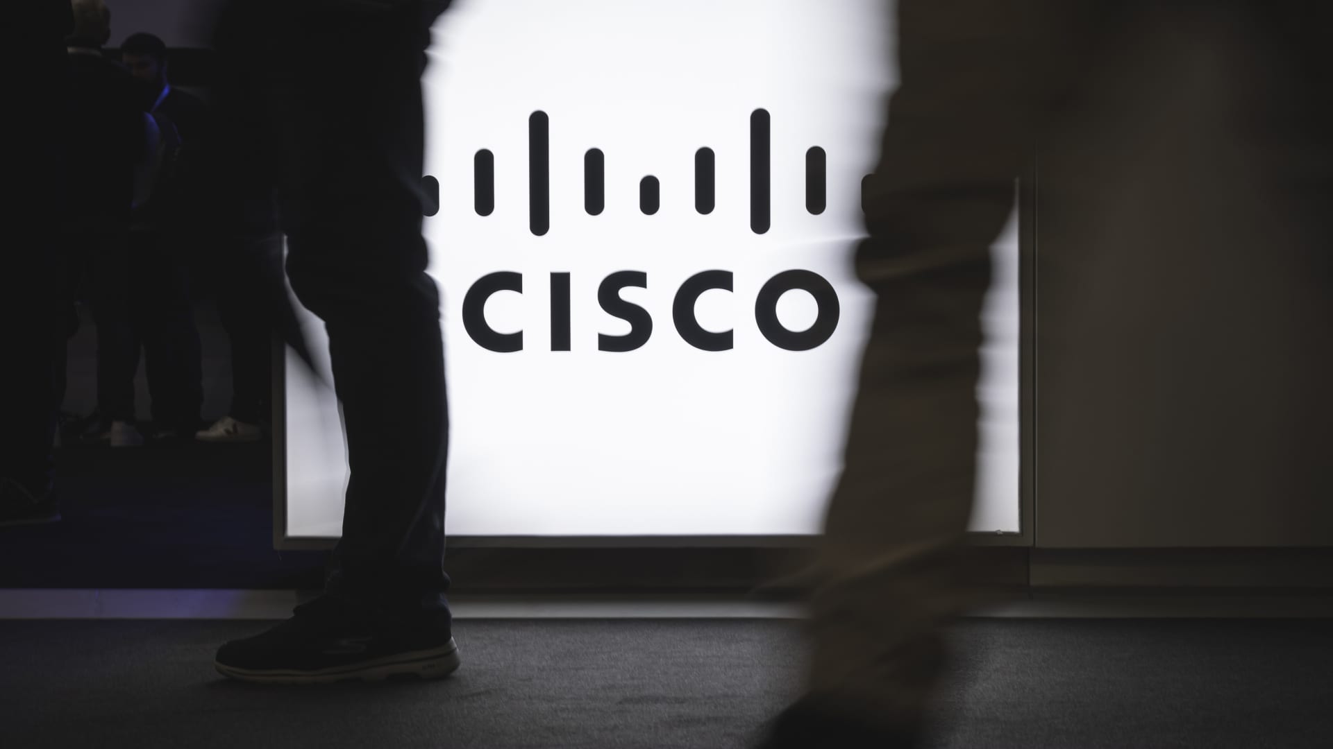 Cisco stock has worst day since 2022 as memory prices pressure margins