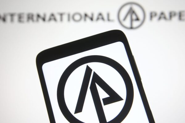 Stocks making the biggest moves midday: KKR, BX, CRWD, IP