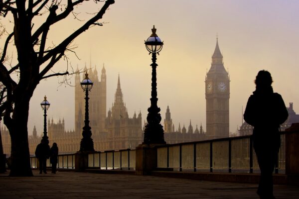 UK economy ekes out 0.1% growth in the fourth quarter