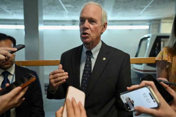 Sen. Johnson hardens opposition to Dem DHS demands as shutdown looms