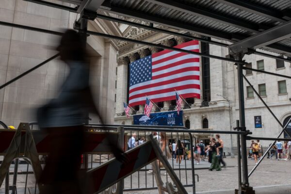 Jim Cramer’s top 10 things to watch in the stock market Friday