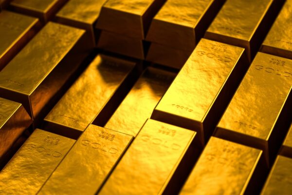 Wells Fargo says buy the gold pullback. Here’s its year-end target