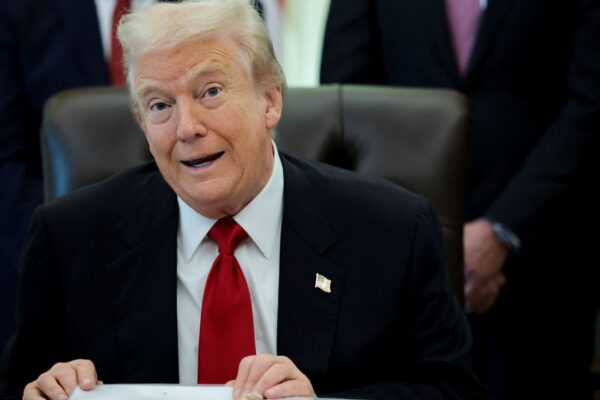 White House launches direct to consumer drug site