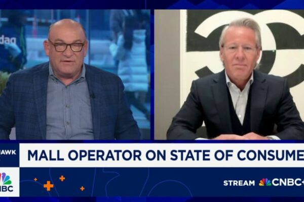 As retail stores fade, private clubs take over mall real estate