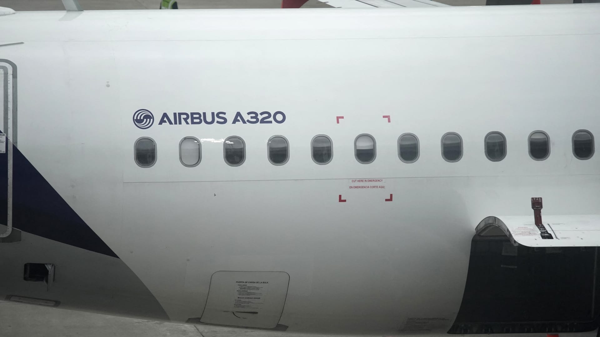 Airbus stock falls after delivery guidance. What analysts are saying