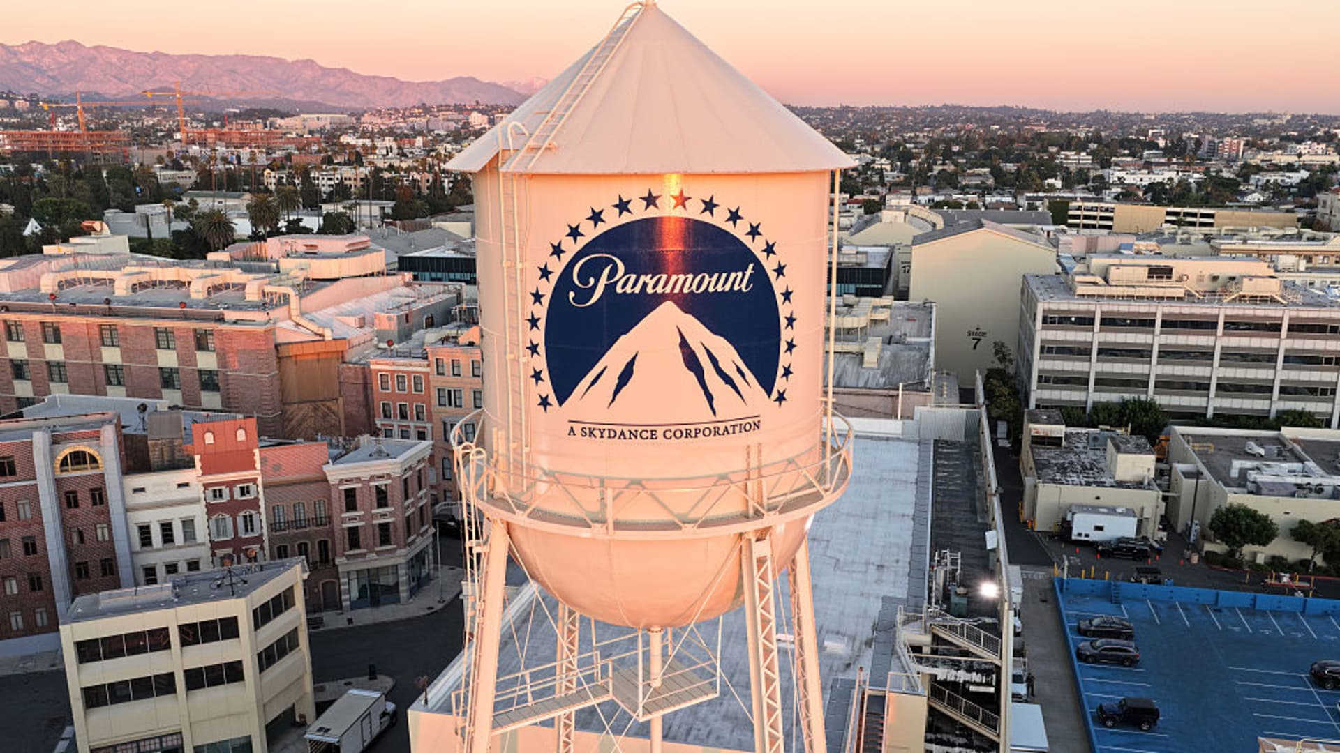 Netflix grants WBD 7-day waiver to hold deal talks with Paramount Skydance