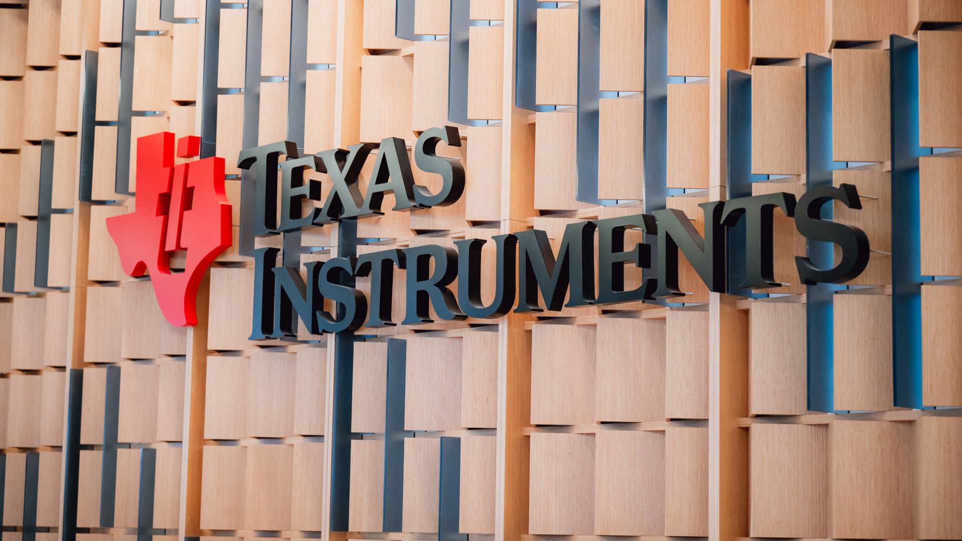 Texas Instruments to buy chip designer Silicon Laboratories