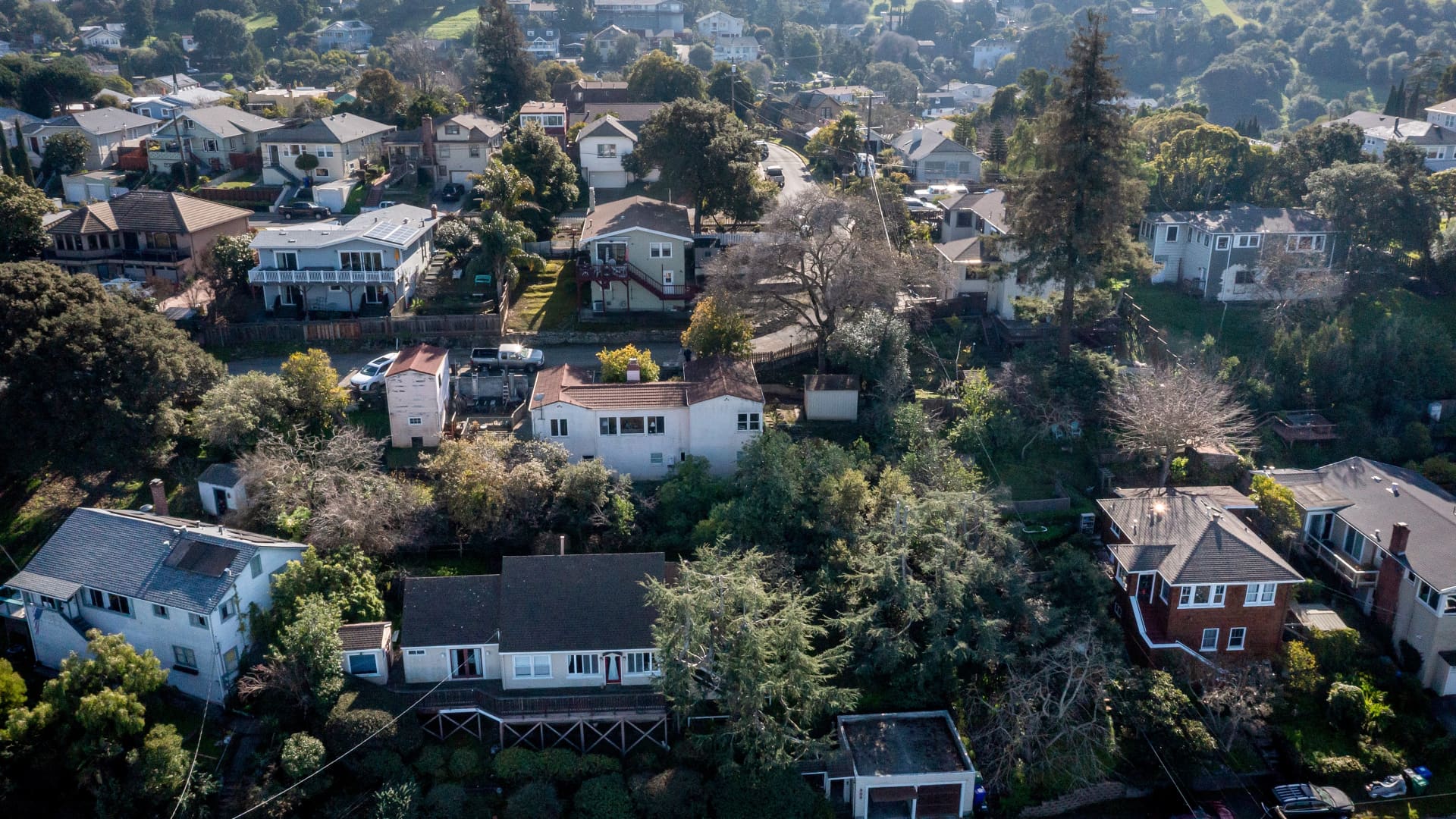 FHA mortgage demand rises as borrowers face affordability challenges