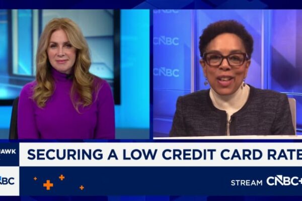 Credit card debt tops .28 trillion