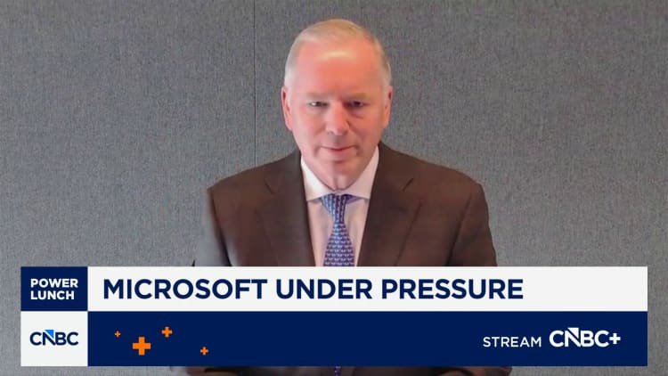 Microsoft promotes sales leaders as company pursues AI growth