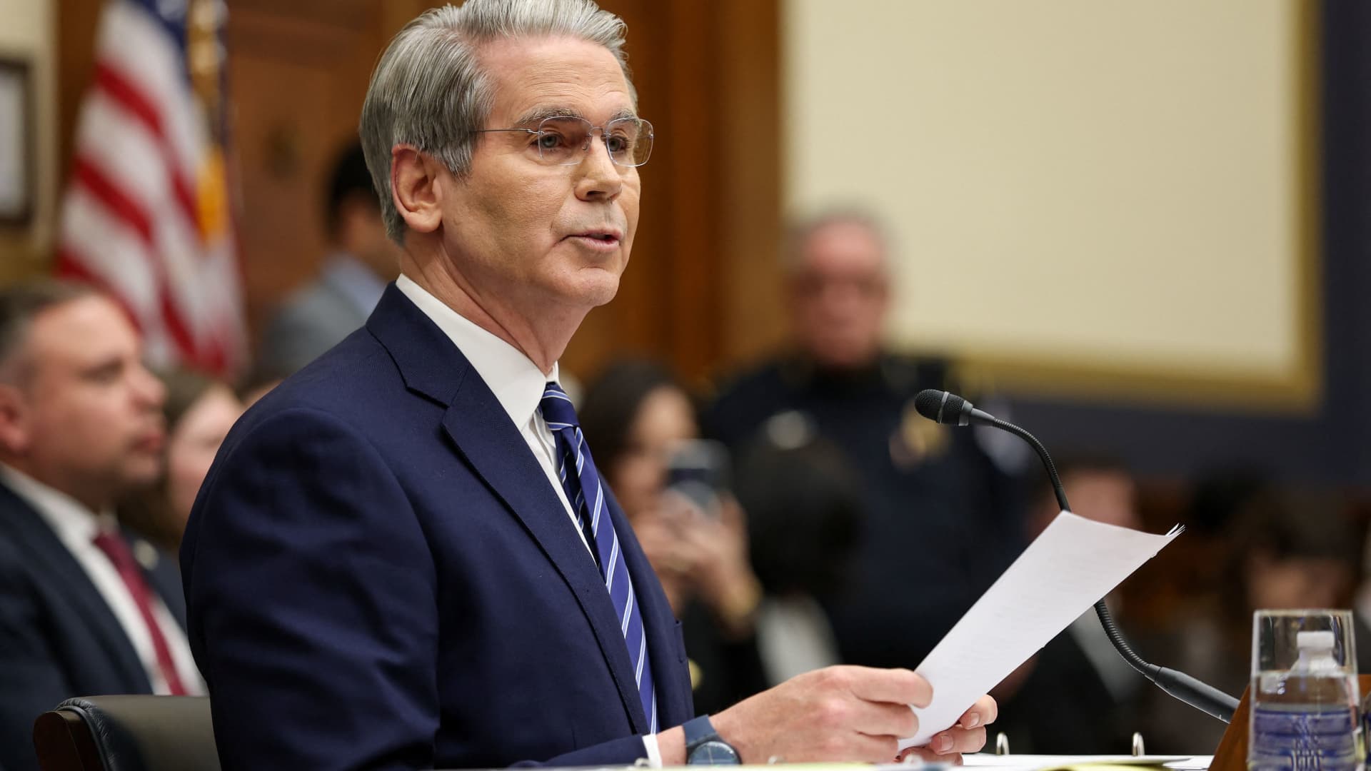 House Dems call for Treasury probe into Trump family crypto venture