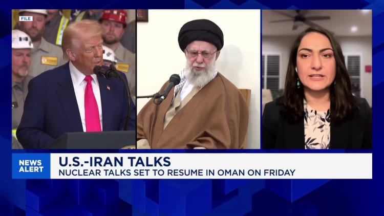 U.S. asks American citizens to ‘leave Iran now’ ahead of high-stakes talks with Tehran