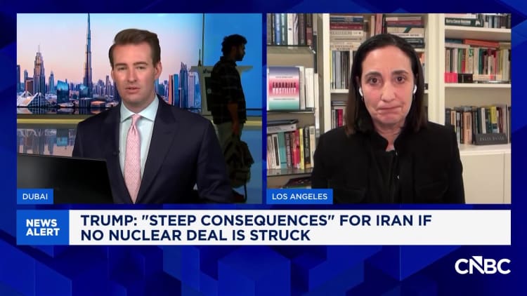 U.S. urges ships to stay ‘as far as possible’ from Iran’s waters in Strait of Hormuz