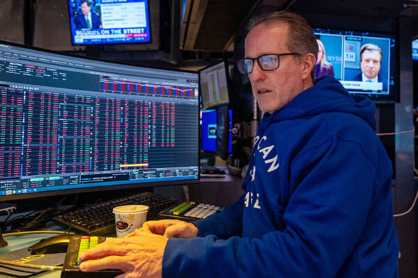 Treasury yields lower as markets brace for retail sales data