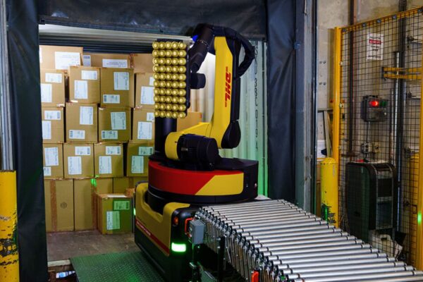 How package, logistics companies are bringing robots into warehouses