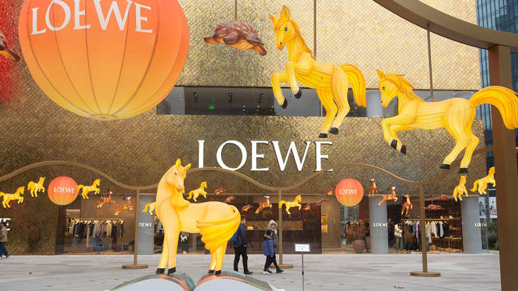 Lunar New Year gives brands a chance to win back big spenders in China