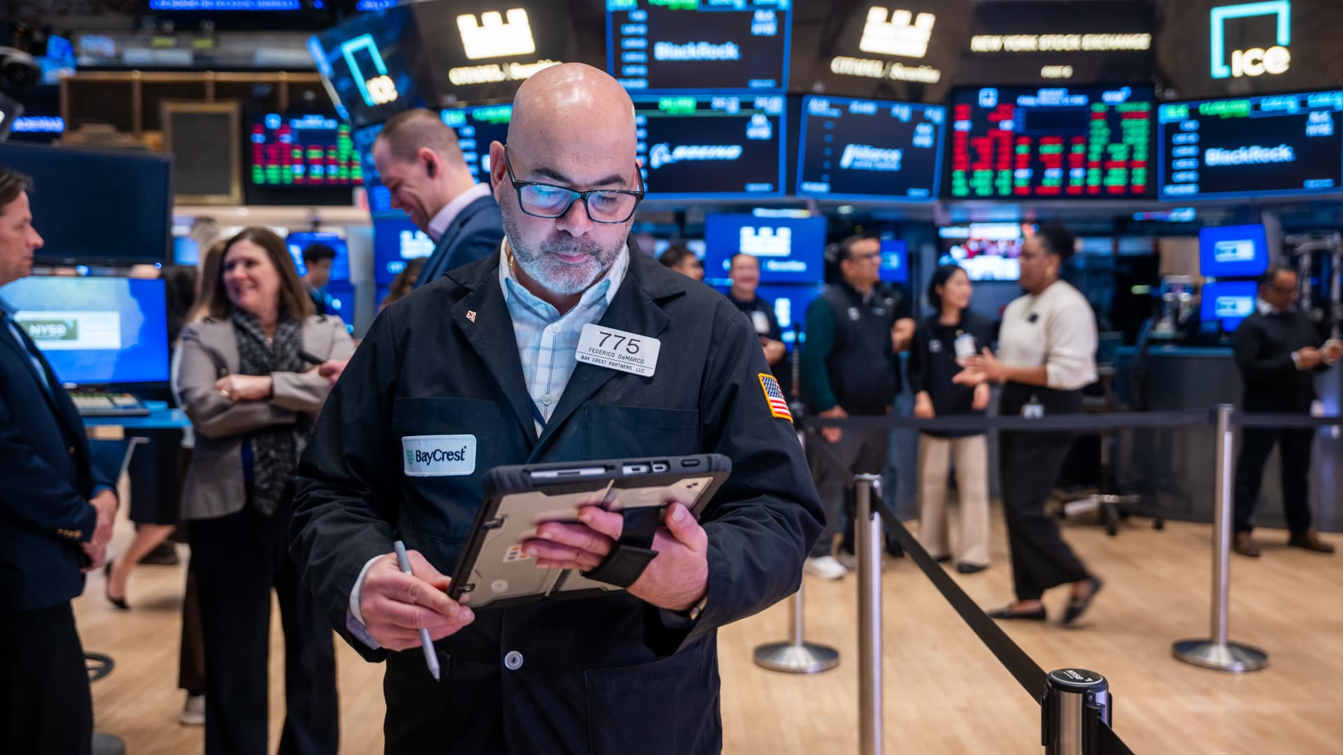 Stock market today: Live updates