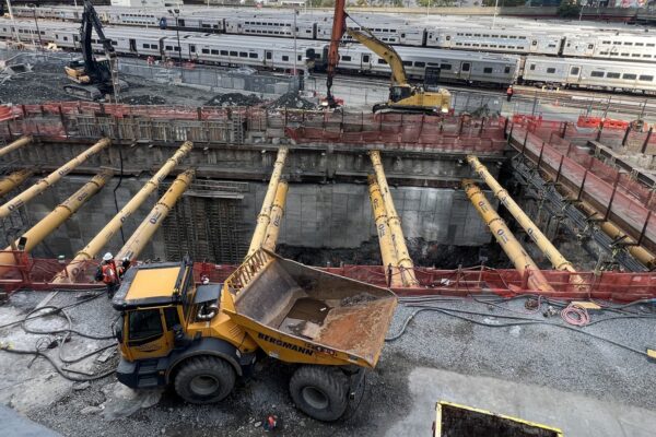 Trump releases overdue funds for NY-NJ Gateway tunnel: Hochul