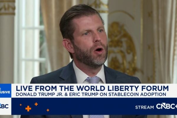 Trump Jr. calls banking Ponzi scheme, touts stablecoin