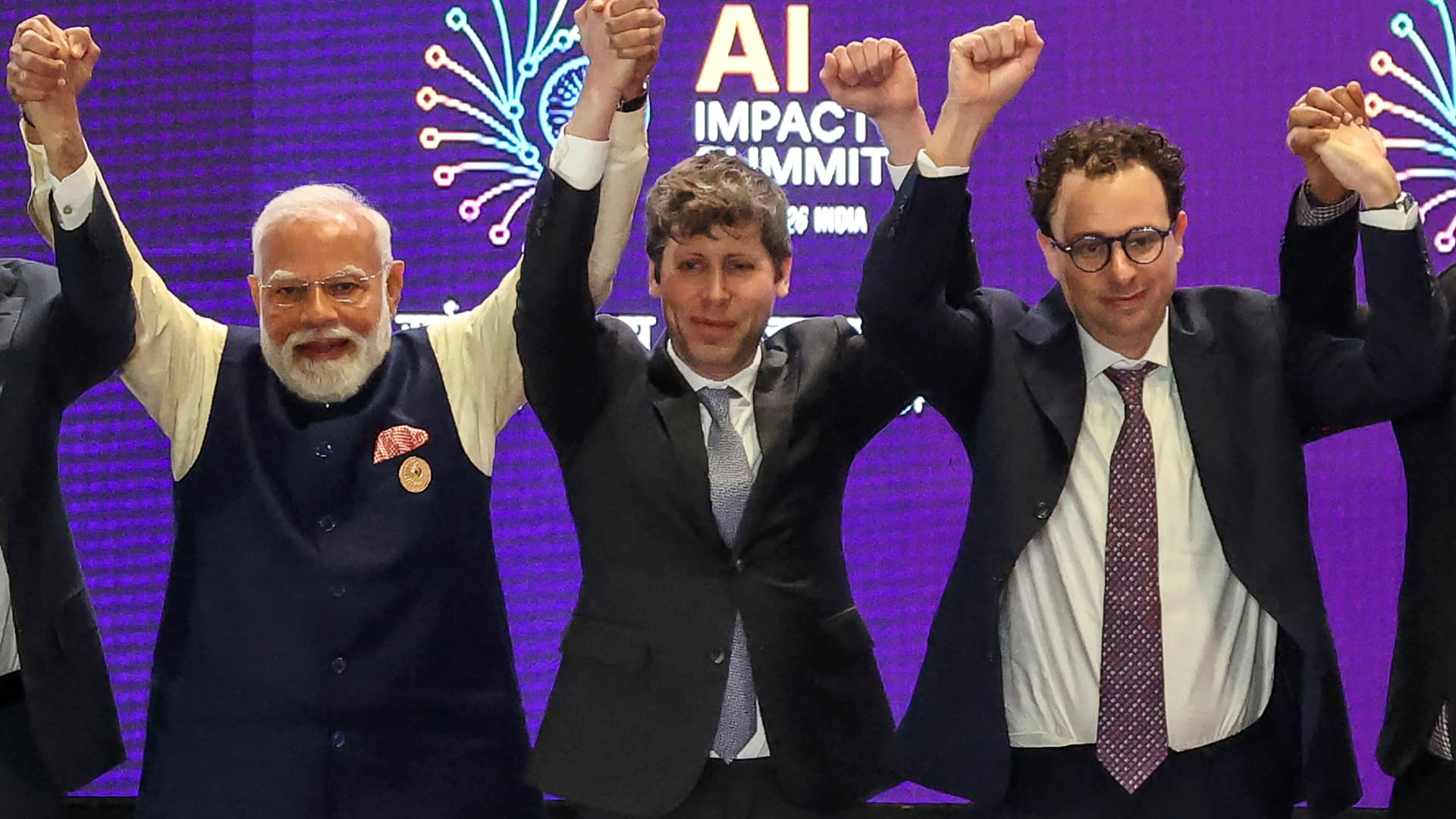 Sam Altman and Dario Amodei don’t hold hands at India AI summit