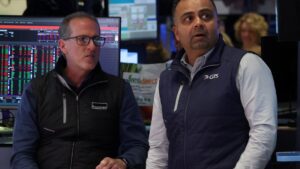 Private credit fears and U.S.-Iran tensions pressure Wall Street