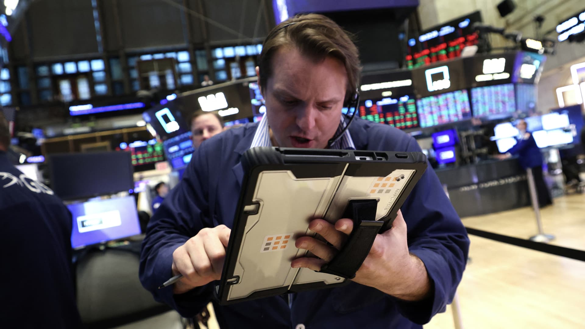 5 things to know before the market opens Tuesday