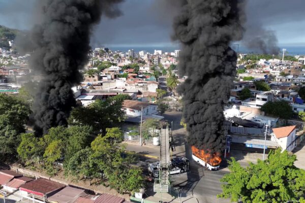 Airlines halt Puerto Vallarta flights after cartel leader’s killing