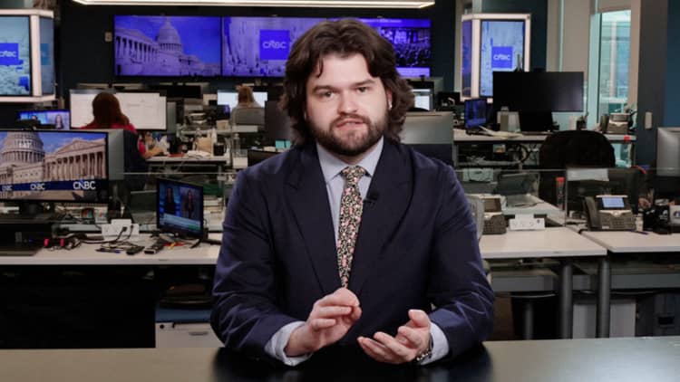 Trump to deliver address as voters sour on his economy